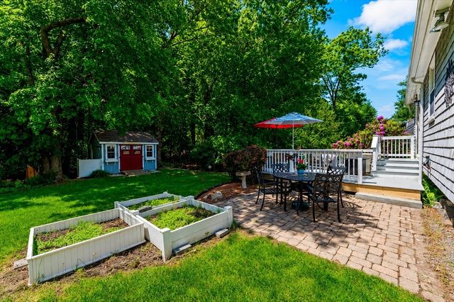 579 Walnut St, Bridgewater, MA 02324