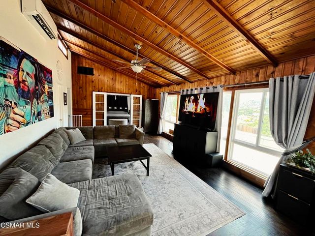 9333 Rowell Avenue, Chatsworth, CA 91311