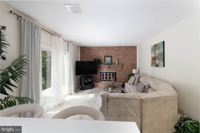 937 CALEDONIA ST, Philadelphia, PA 19128