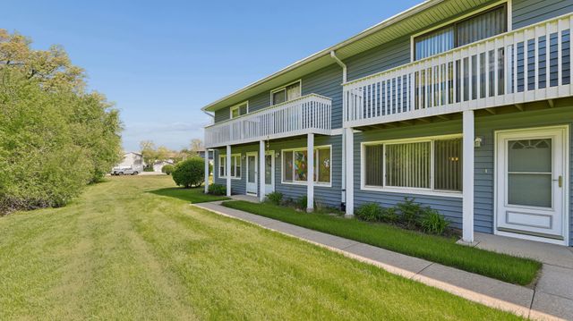 34306 N Birch Lane 16C, Gurnee, IL 60031
