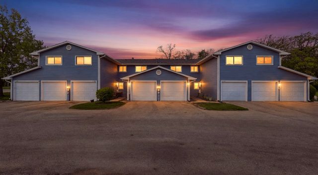 34306 N Birch Lane 16C, Gurnee, IL 60031