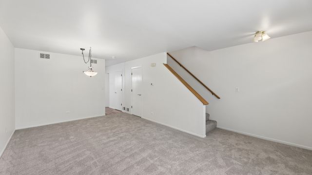 34306 N Birch Lane 16C, Gurnee, IL 60031