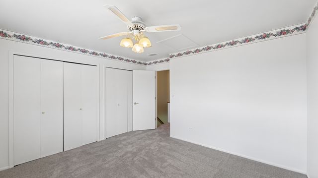 34306 N Birch Lane 16C, Gurnee, IL 60031