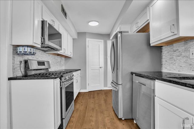 4900 Daylight Drive, Evansville, IN 47725
