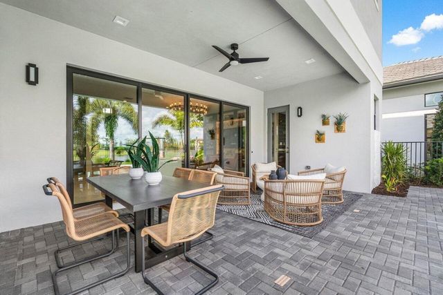 13066 Florida Crane Drive, Palm Beach Gardens, FL 33412