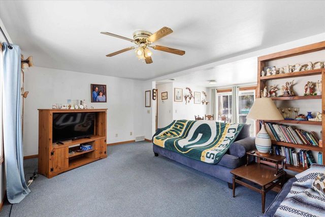 N5516 HILLSIDE DRIVE, Wild Rose, WI 54984
