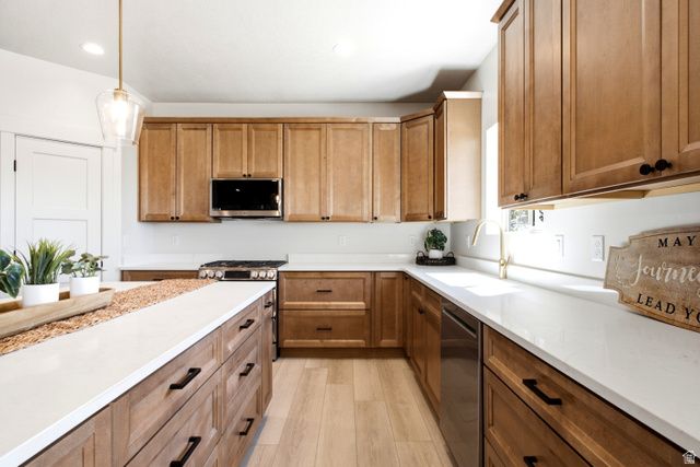 3031 W SOLACE ST, Syracuse, UT 84075