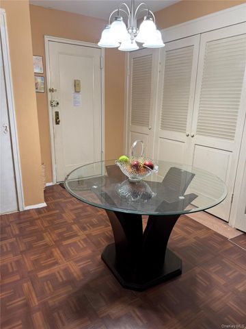 87-56 Francis Lewis Blvd B31, Queens Village, NY 11427