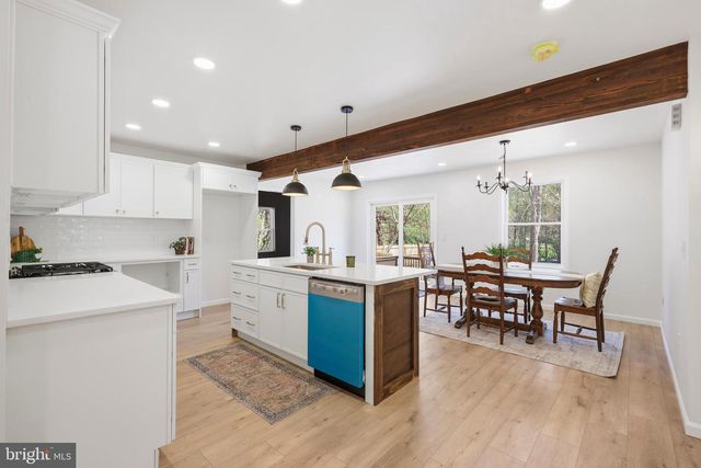 339 ZION RD, Egg Harbor Township, NJ 08234
