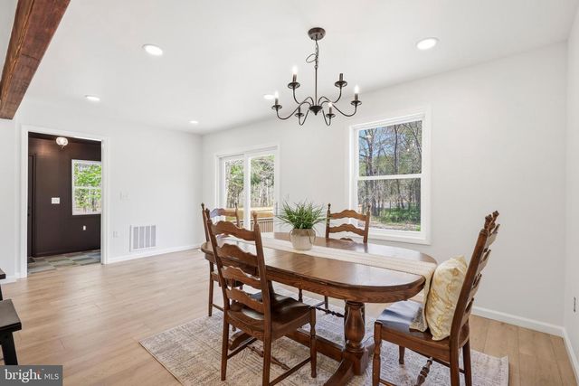 339 ZION RD, Egg Harbor Township, NJ 08234