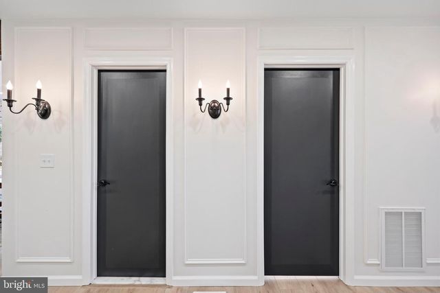 339 ZION RD, Egg Harbor Township, NJ 08234