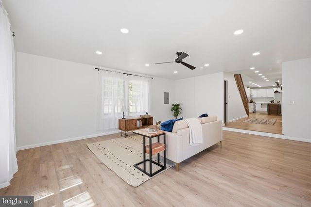 339 ZION RD, Egg Harbor Township, NJ 08234