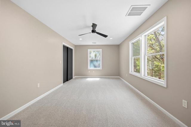 339 ZION RD, Egg Harbor Township, NJ 08234