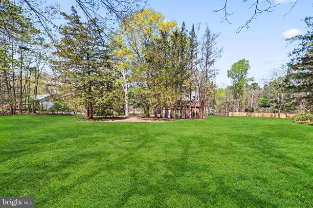 339 ZION RD, Egg Harbor Township, NJ 08234