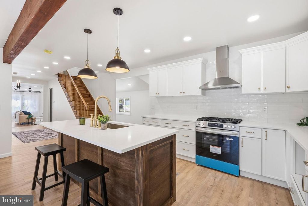 339 ZION RD, Egg Harbor Township, NJ 08234