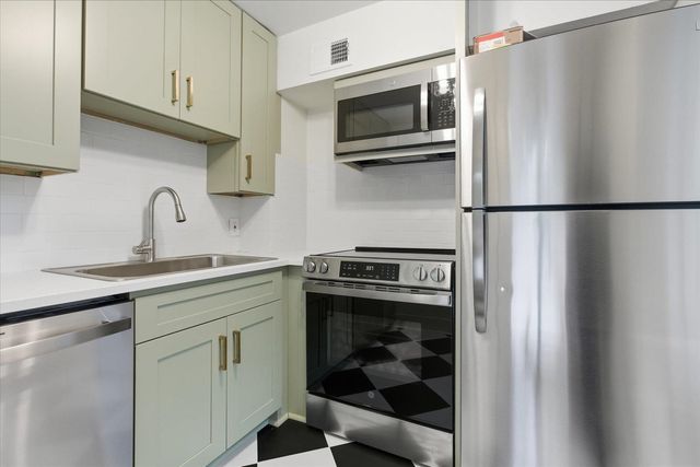 421 E JENNINGS Street, Tallahassee, FL 32301