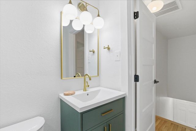 421 E JENNINGS Street, Tallahassee, FL 32301