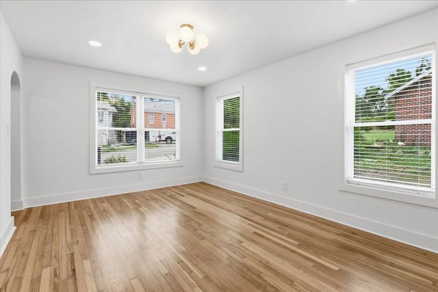 421 E JENNINGS Street, Tallahassee, FL 32301