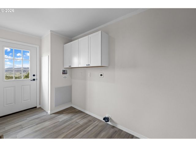 92699 HIDDEN HILLS Ln, John Day, OR 97845