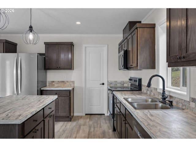 92699 HIDDEN HILLS Ln, John Day, OR 97845