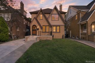 3230 Leslie Street, Detroit, MI 48238