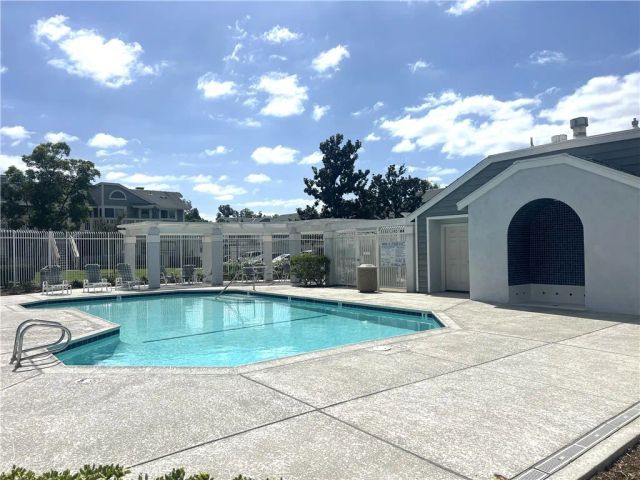 391 Huntington, Irvine, CA 92620