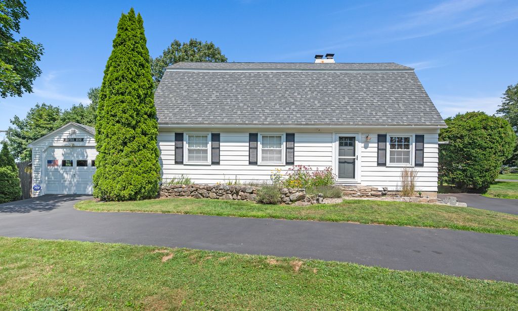70 Rustling Reed Road, Naugatuck, CT 06770