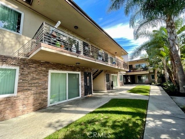 12425 Harris 2, Lynwood, CA 90262