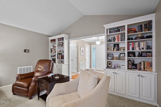 262 Clayton Pointe Drive, Clayton, NC 27520