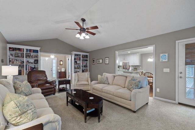 262 Clayton Pointe Drive, Clayton, NC 27520