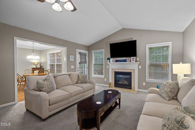 262 Clayton Pointe Drive, Clayton, NC 27520