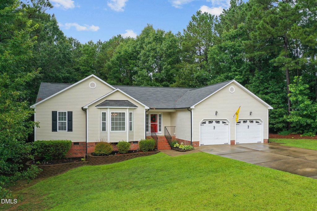 262 Clayton Pointe Drive, Clayton, NC 27520
