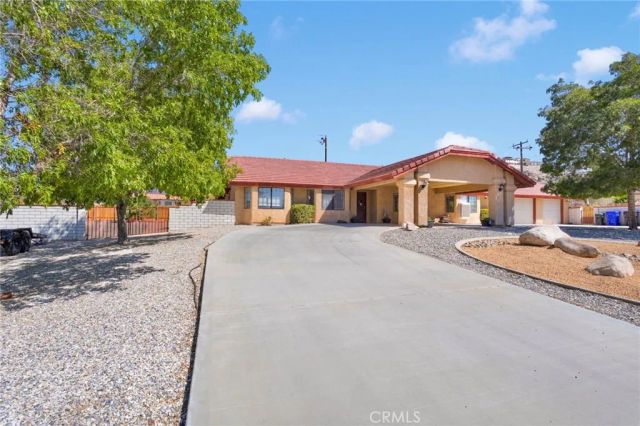 18830 Munsee, Apple Valley, CA 92307
