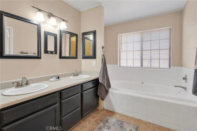 18830 Munsee, Apple Valley, CA 92307