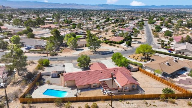 18830 Munsee, Apple Valley, CA 92307