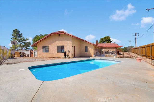 18830 Munsee, Apple Valley, CA 92307