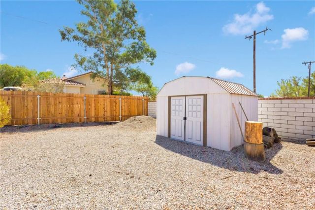 18830 Munsee, Apple Valley, CA 92307