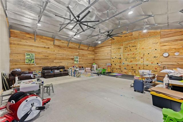 23108 S Eisele Road, Cleveland, MO 64734