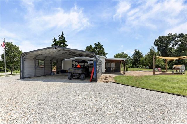 23108 S Eisele Road, Cleveland, MO 64734