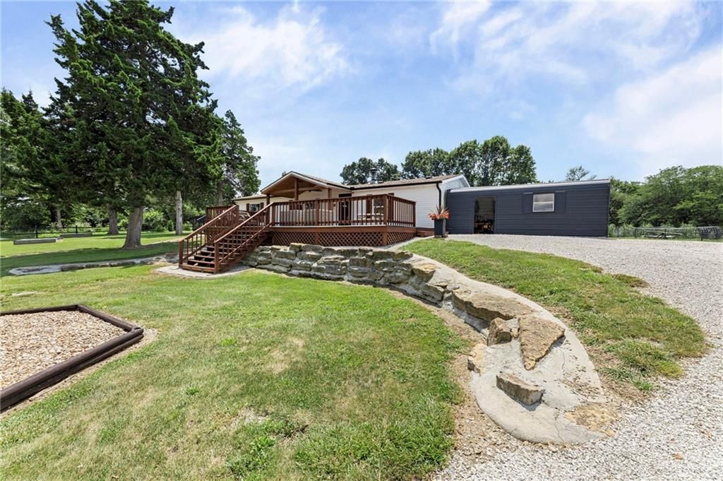 23108 S Eisele Road, Cleveland, MO 64734