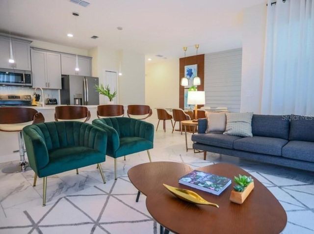 468 OCEAN COURSE AVENUE, Davenport, FL 33896