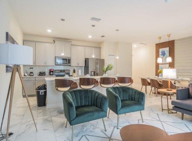 468 OCEAN COURSE AVENUE, Davenport, FL 33896