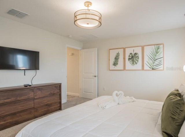 468 OCEAN COURSE AVENUE, Davenport, FL 33896