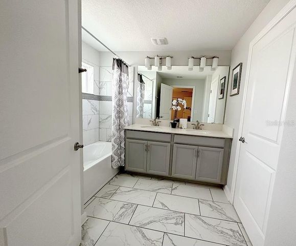 468 OCEAN COURSE AVENUE, Davenport, FL 33896