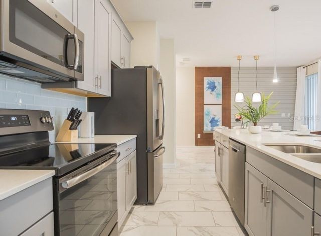 468 OCEAN COURSE AVENUE, Davenport, FL 33896