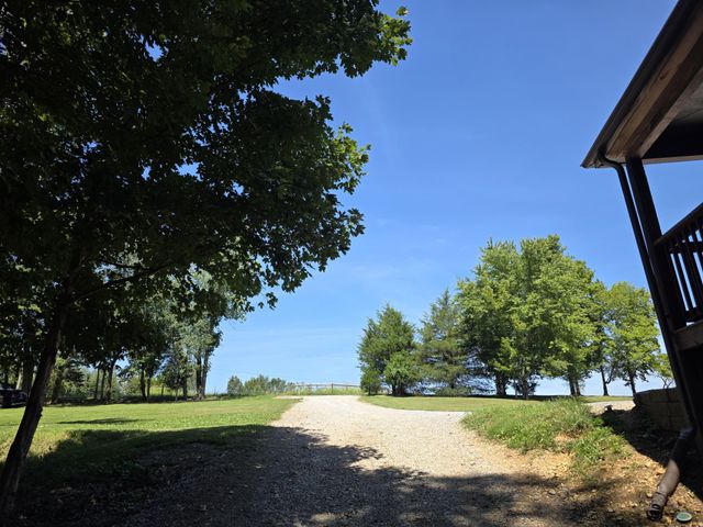 6353 Morton Rd, Greenbrier, TN 37073