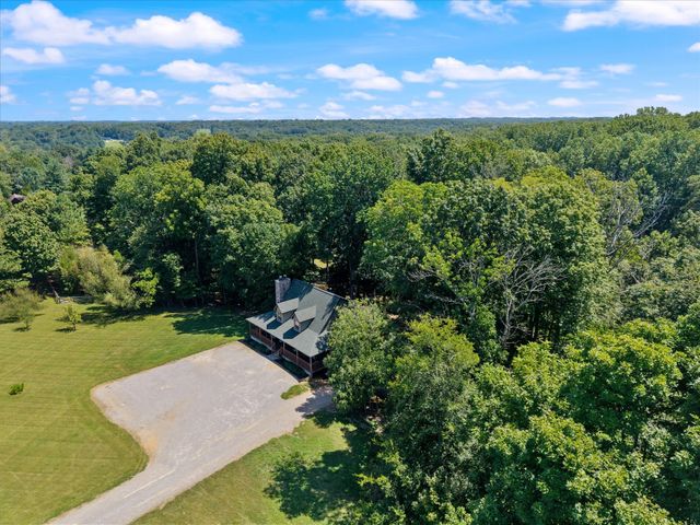 6353 Morton Rd, Greenbrier, TN 37073