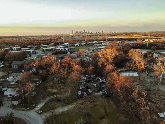 3712 Alsbury Street, Dallas, TX 75216