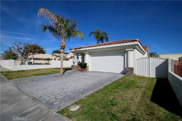 31540 Avenida Del Padre, Cathedral City, CA 92234