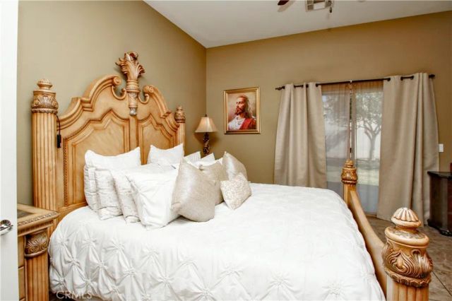 31540 Avenida Del Padre, Cathedral City, CA 92234